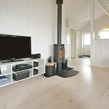 Prázdninový dům Beach Front Home In Hvide Sande With Sauna Hvide Sande
